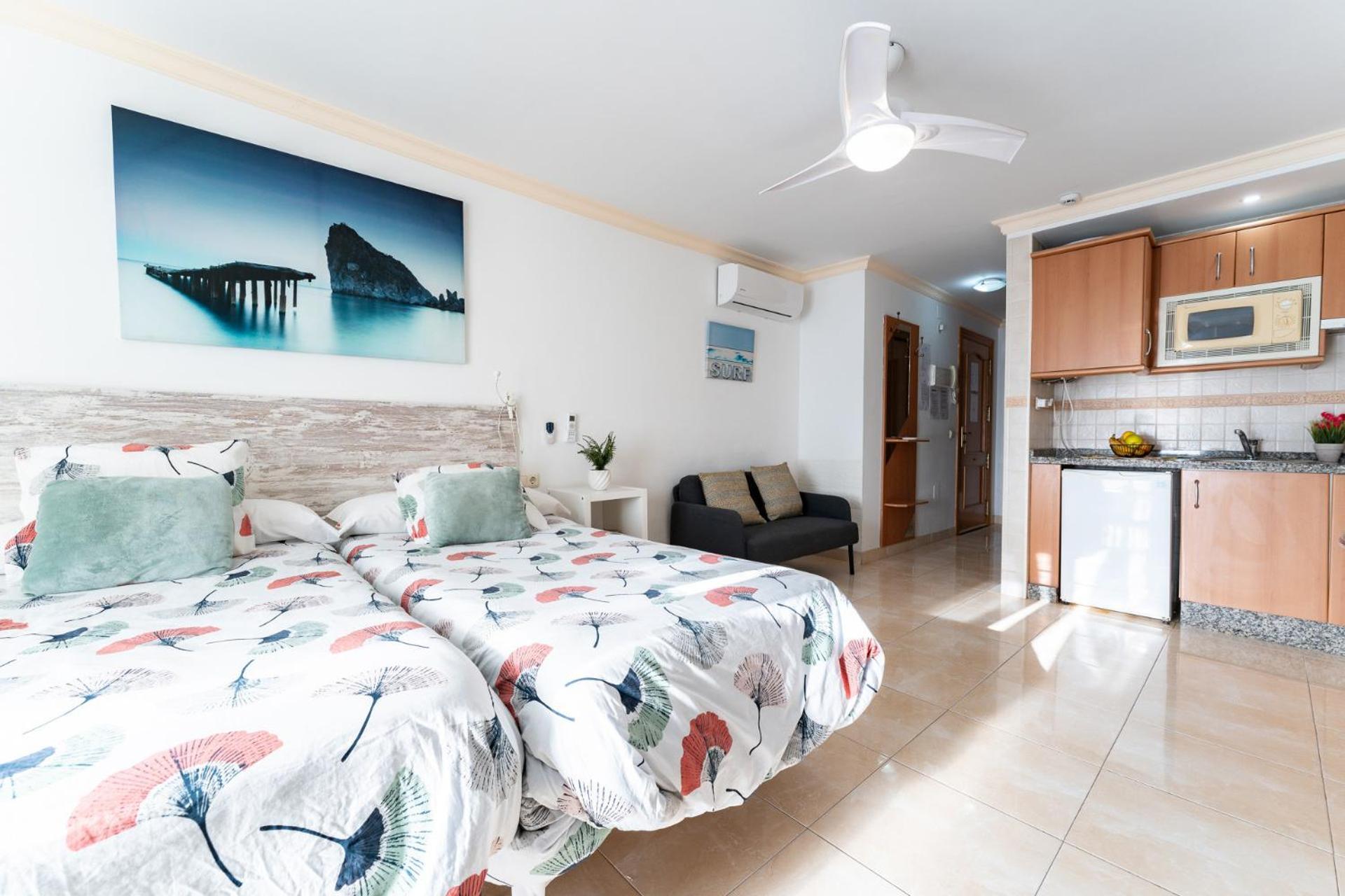 Malagasuite El Levante Apartments Торремолинос Номер фото