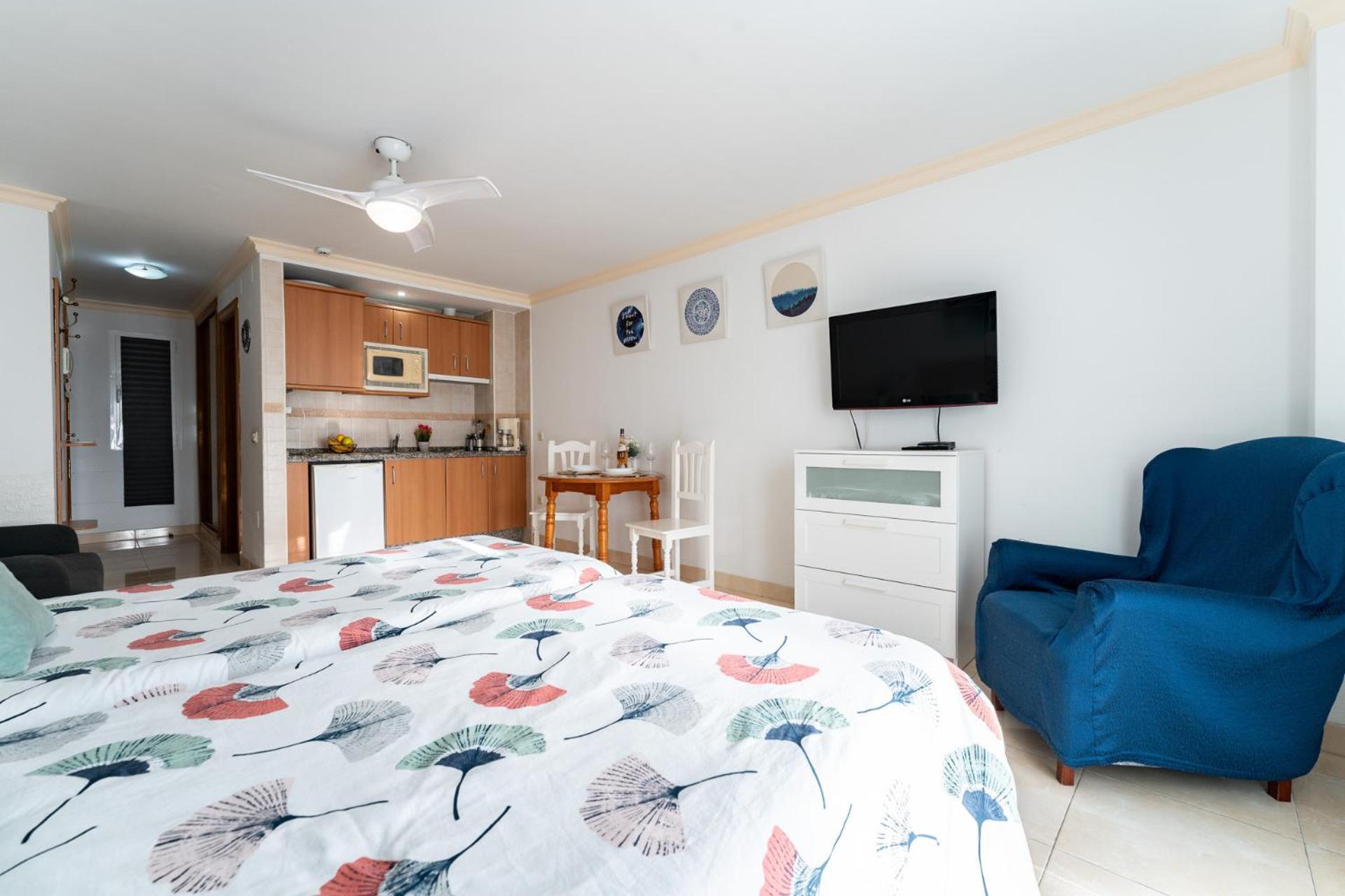 Malagasuite El Levante Apartments Торремолинос Экстерьер фото